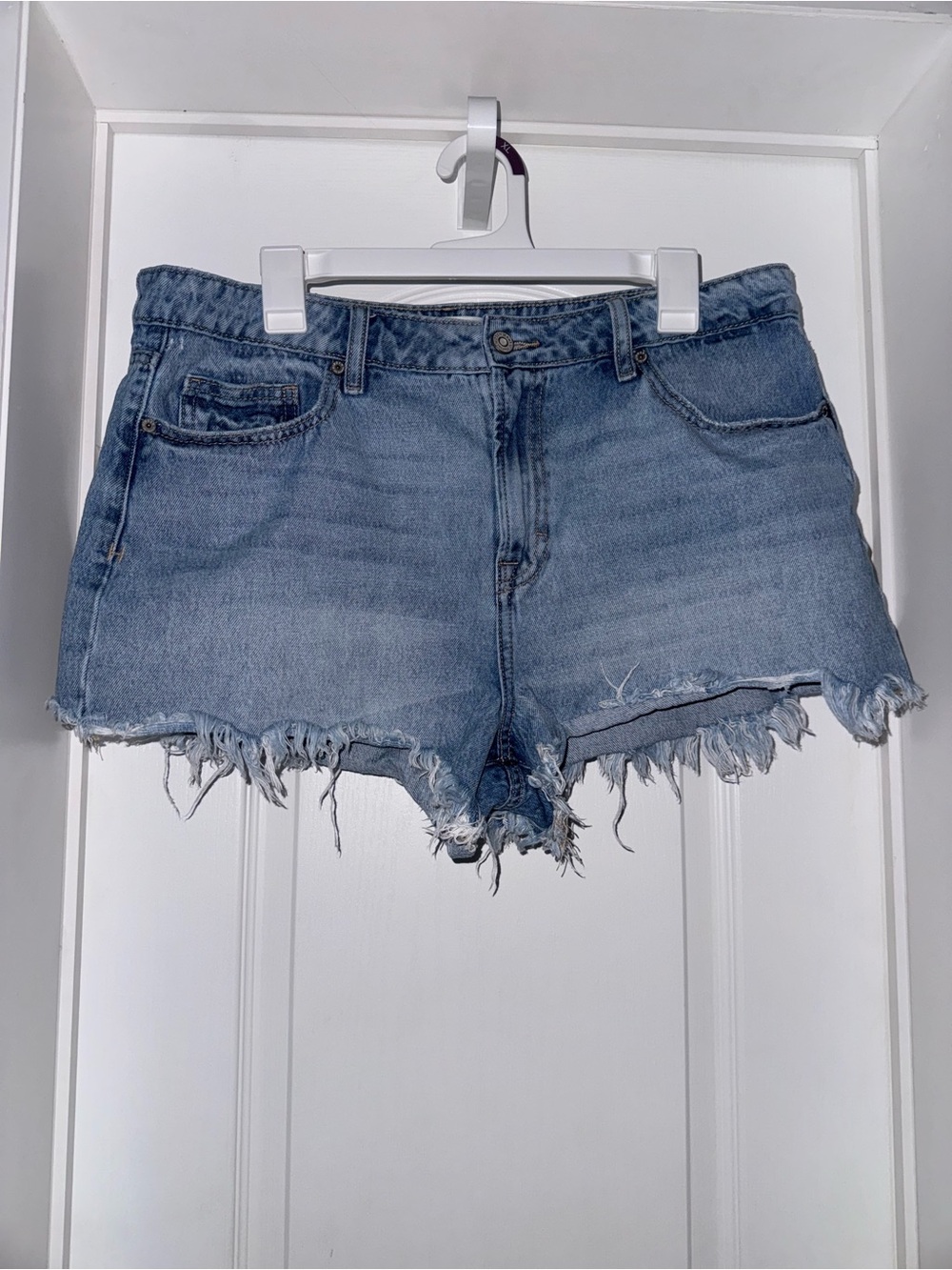 Light Blue Distressed Denim Jean Shorts - Casual Frayed Hem